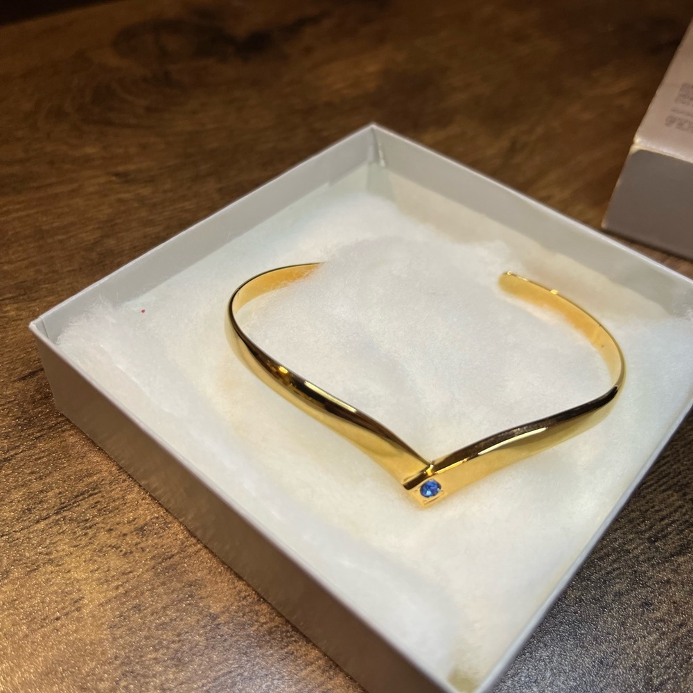 Vintage Avon bracelet